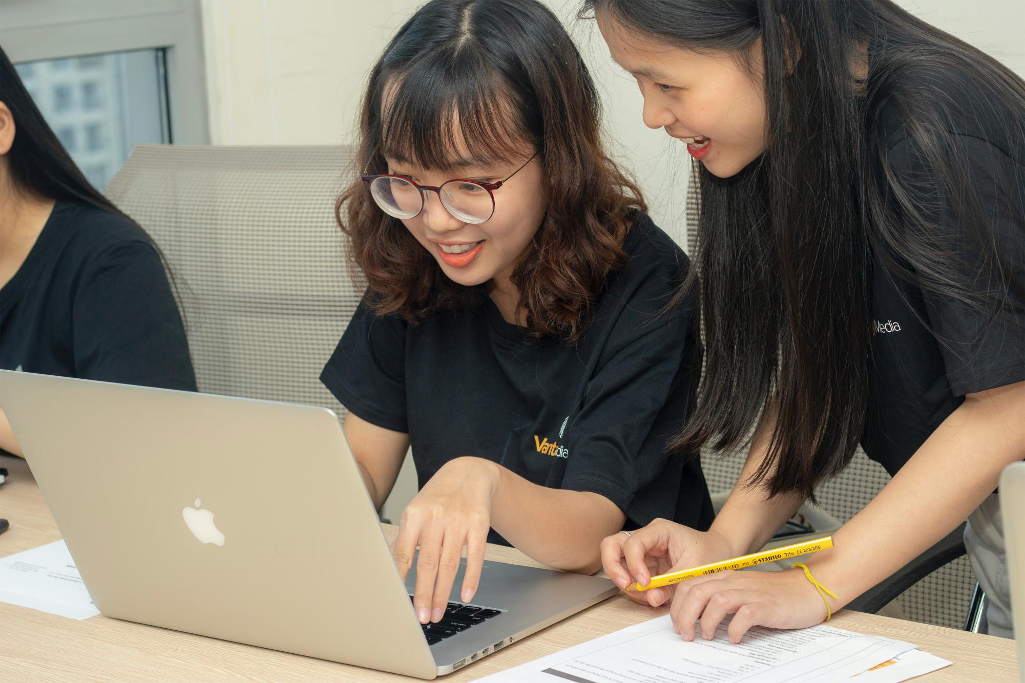Image for From Lectures to Algorithms: How AI is Changing College Learning